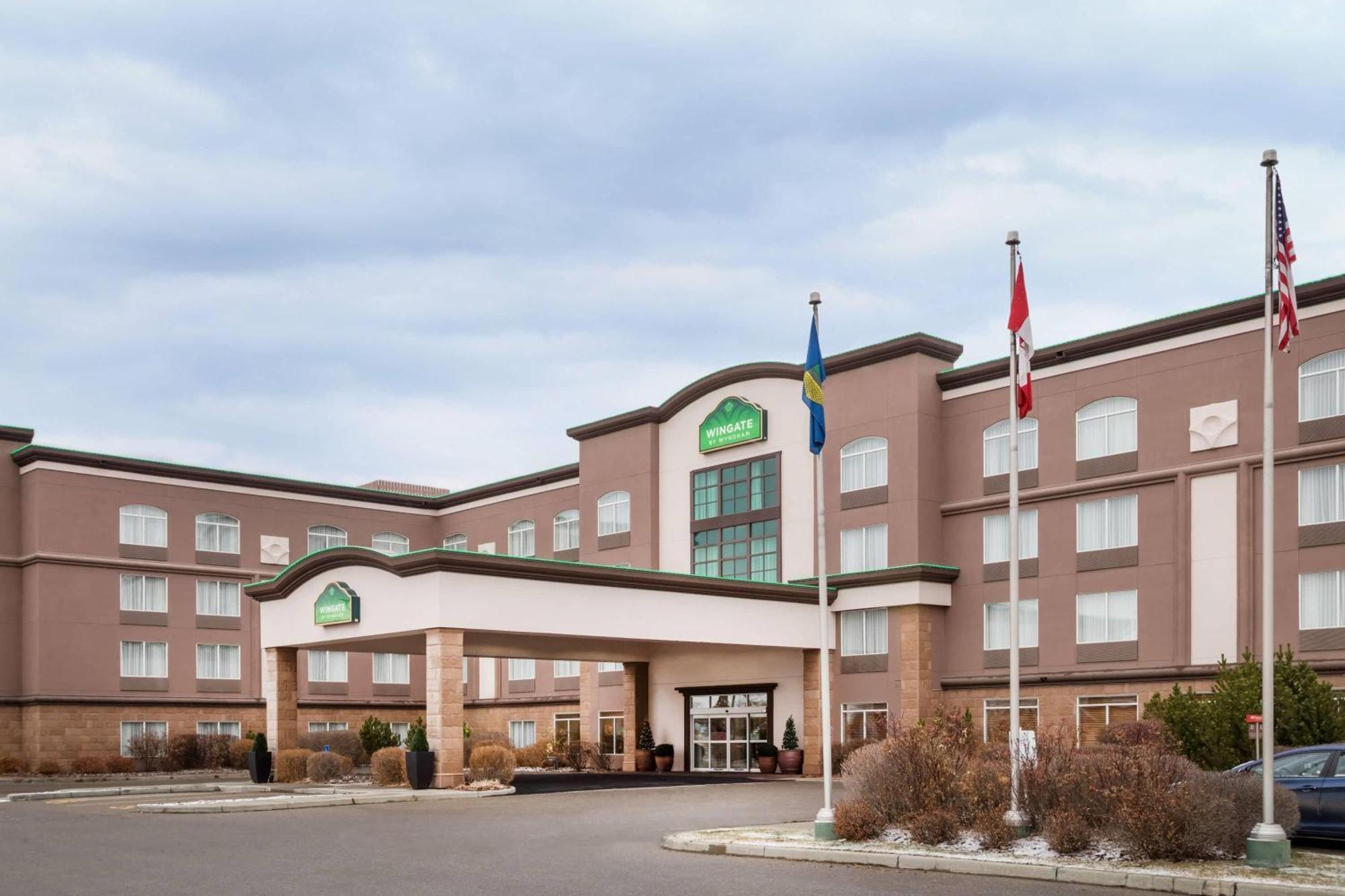 Wingate By Wyndham Calgary South Otel Dış mekan fotoğraf